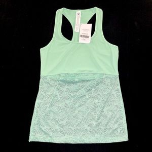 ❌SOLD❌ NWT Fabletics Cashel Racerback Tank II Lace Sea Glass Green Size Small